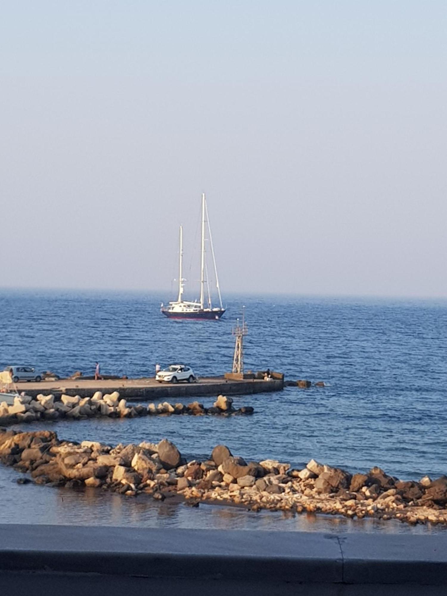 Rodothea And Adams On The Beach, Santorini Монолитос Экстерьер фото
